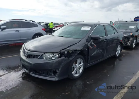 2013 Toyota Camry Se z USA, uszkodzony, nr VIN 4T1BF1FK7DU216010